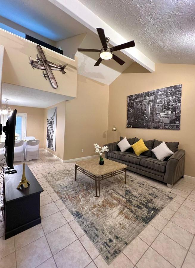 Centrally Located Houston Retreat! Sleeps 8, 10 Min To Downtown, Free Parking Leilighet Eksteriør bilde